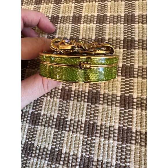 Joan Rivers Gold-Tone Brooch With Multicolored Rhinestones & Enamel 2.5" Diamete - Picture 13 of 14